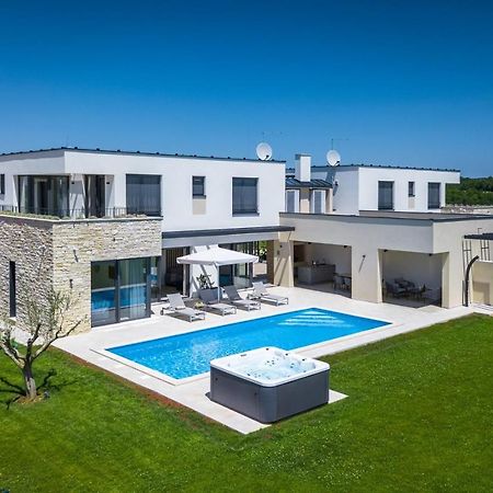 Villa Bella By Seeadria Agency Brtonigla Exterior photo